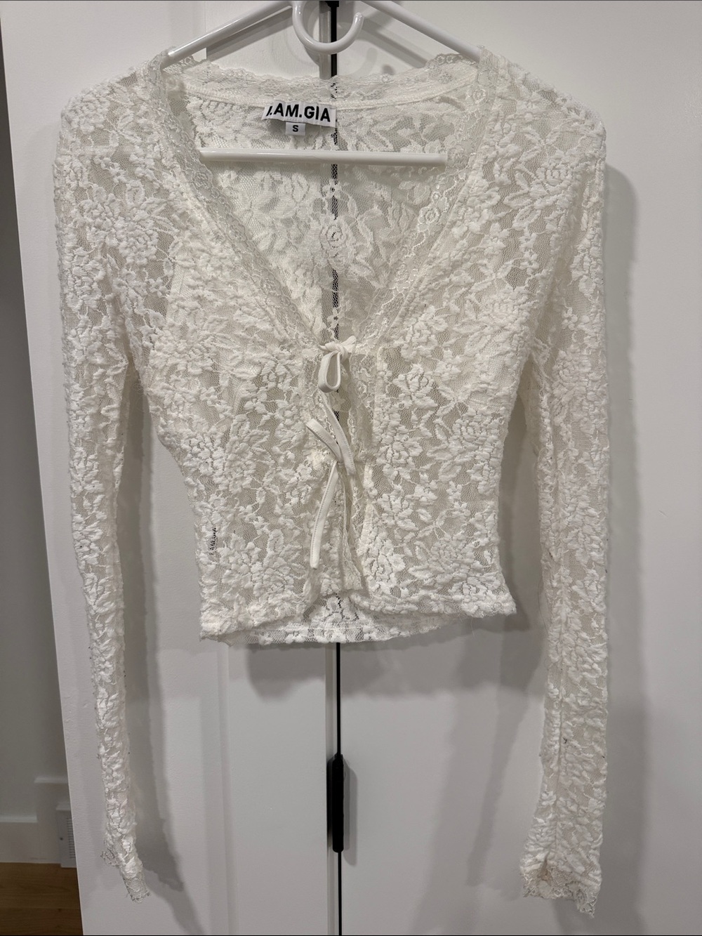 I.AM.GIA Cream Lace Tie-Front Long Sleeve Top
